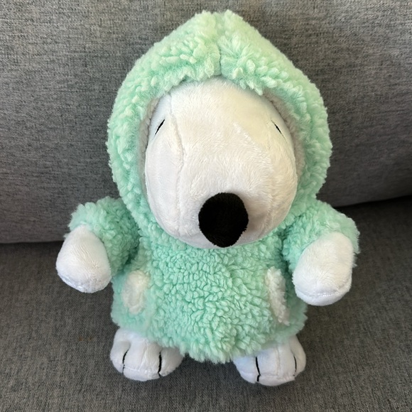 2024 Christmas Snoopy w Wool Jacket & Hood Plush (puffer jacket) NWT - Picture 2 of 7